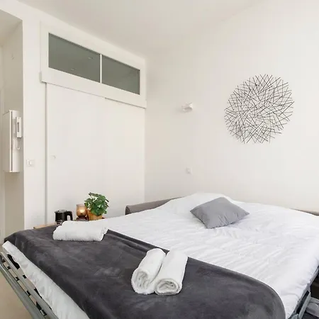 Petit Bijou De La Vieille Αντίμπ